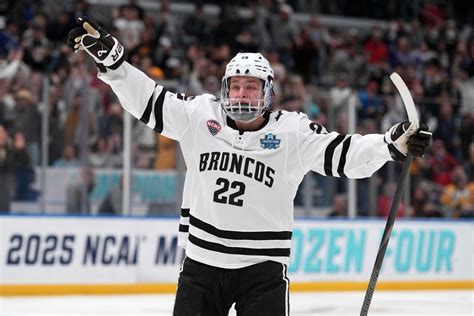 Western Michigan beats Boston U to capture first hockey national title ...