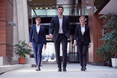 Business People Walking Stock Photos Free Images 的图像结果