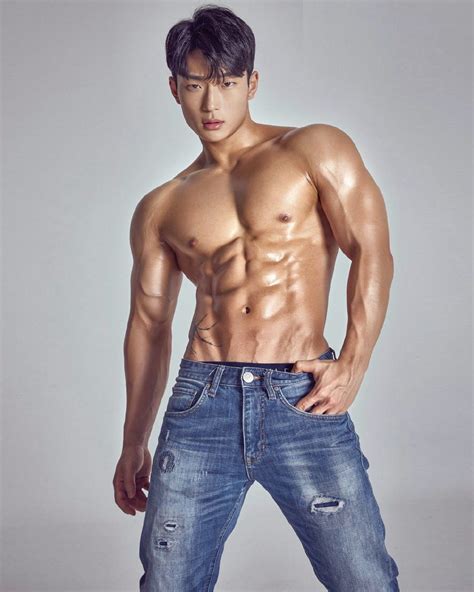 Pin by Johnny D on got Abs | Handsome asian men, Male fitness models ...
