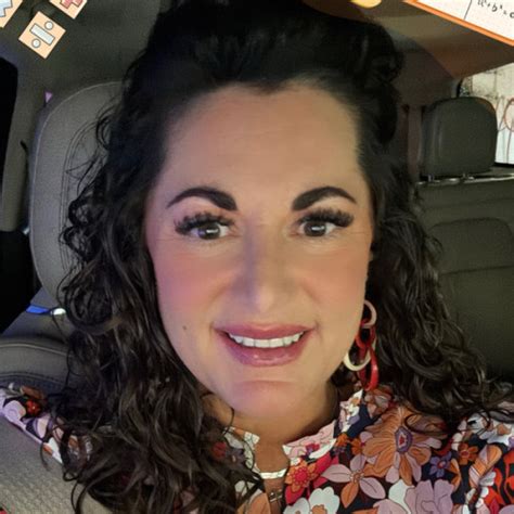 Angie - English teacher - ₹2217/h