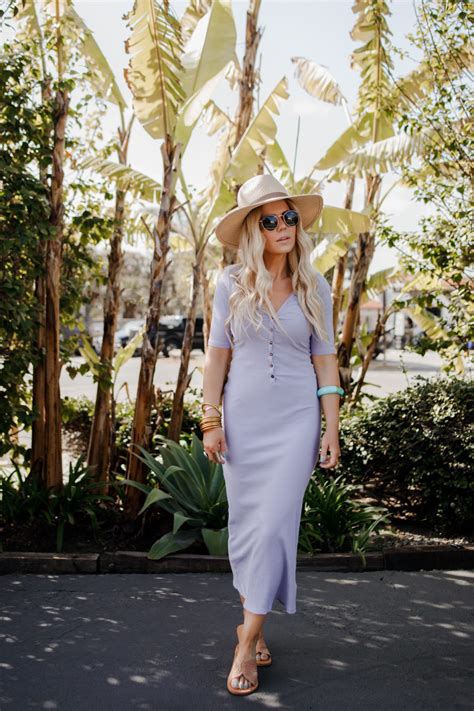 What To Wear On Easter - The Best Easter Dresses for Women and Teens