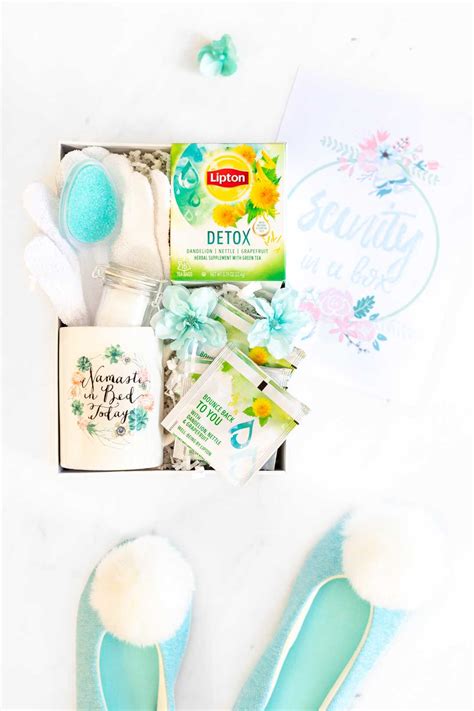 DIY Stress Relief Gifts - Stress Relief Kits with Free Printable