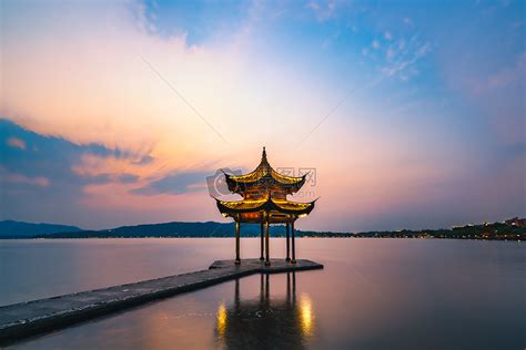 杭州小众旅游景点，一汪碧水十里美景，还是华夏文化的发源地之一_西湖