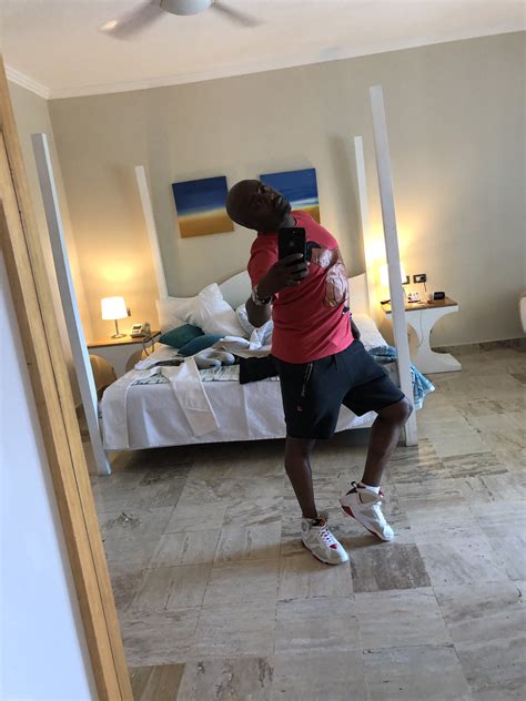 Donnell Rawlings: mulher, fortuna, tamanho, tatuagem, origem 2026 - Taddlr