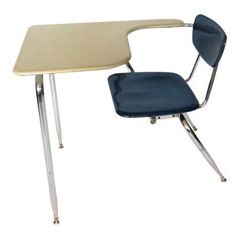 1960s Mid-Century Modern Elementary School Desk and Chair Set | Chairish