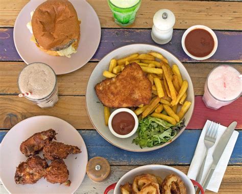 Eat Me Drink Me Burger Menu Takeaway in Canberra | Delivery Menu ...