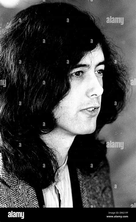 Led zeppelin 1969 hi-res stock photography and images - Alamy