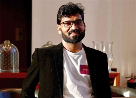 Gurugram CEO says US rejects visa over 'weak ties to India' - Rediff ...