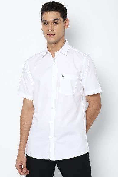 Buy Men White Regular Fit Solid Half Sleeves Casual Shirts Online ...