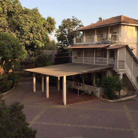 GLOBE HOTEL UDVADA - B&B Reviews & Photos - Tripadvisor