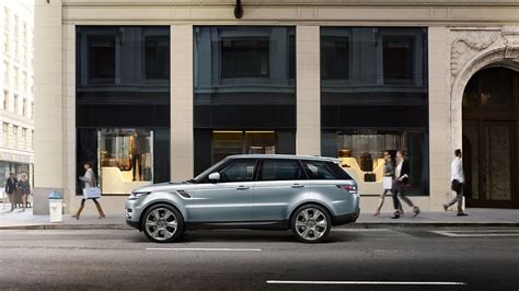 Customer Care Service - Contact Us | Land Rover India