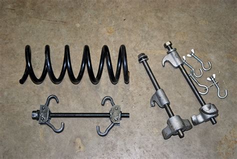 How to Use a Coil Spring Compressor for a 1996 GMC 1500 2WD 的图像结果