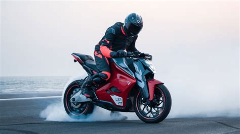 2024 Ultraviolette F77 Mach 2 Hits Indian Markets With Sporty Looks And ...