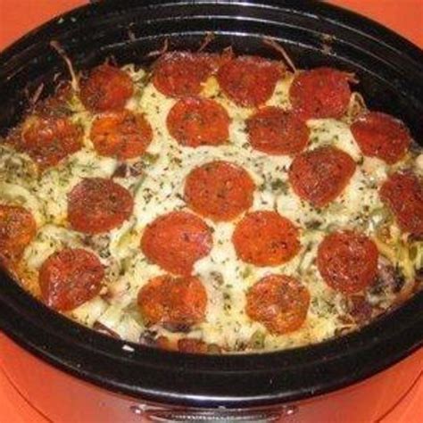 Crock Pot Pizza Casserole | Recipes, Cooker recipes, Slow cooker recipes