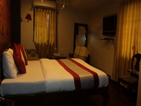 Best Budget Hotels in , Mumbai-Hotel Benazeer Fort South Mumbai
