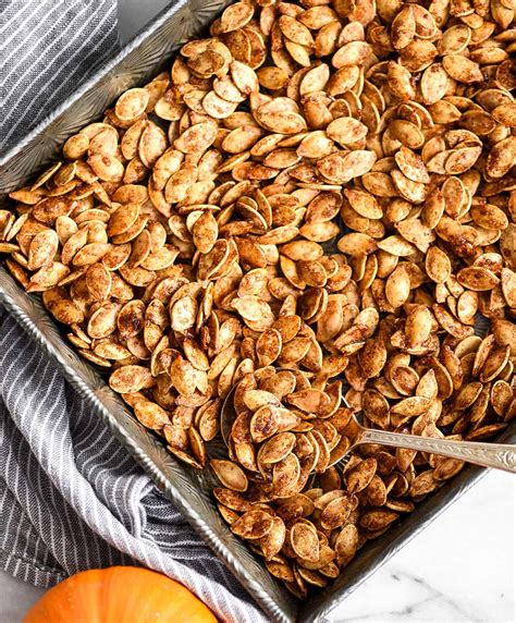 Roasted Cinnamon Sugar Pumpkin Seeds - JoyFoodSunshine