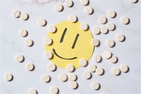Mixing Hydroxyzine and Alcohol: Understanding the Risks and Safe Practices