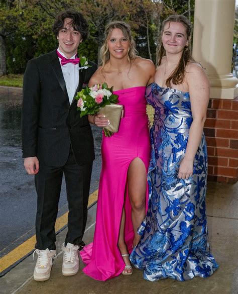Caravel Academy students celebrate prom 2025