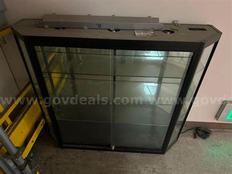 Glass Display Case w/ Lighting Features | GovDeals