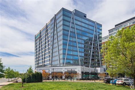 2461 Eisenhower Ave, Alexandria, VA 22331 - Carlyle Tower | LoopNet