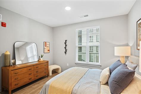 Baltimore Loft Apartment Photos | Lofts at Yard 56