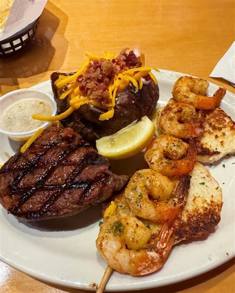 Texas Roadhouse Coupons – Deals & Discounts 2025