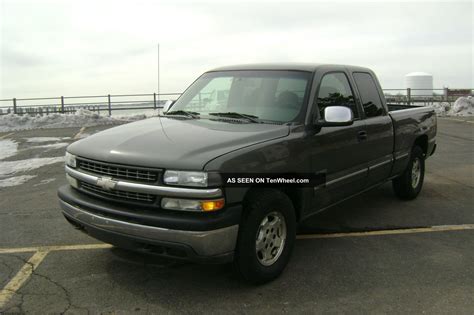 2002 Chevrolet Chevy Silverado 1500 Ls Ext. Cab Pickup Auto V8 4x4