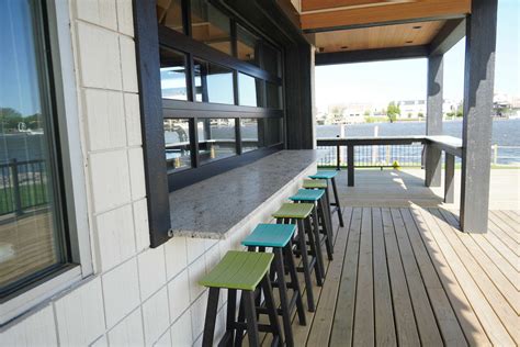 Bay City's new H2O's waterfront restaurant is worth the wait
