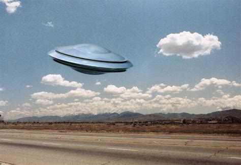 Incredible moment 'hellfire missile' fired at ‘UFO' and bounces ...