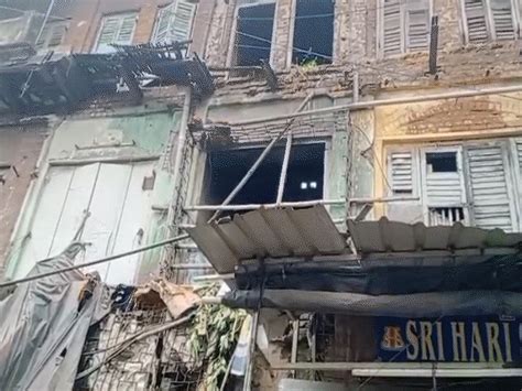 girish park building collapses rain kolkata no casualties panic civic ...