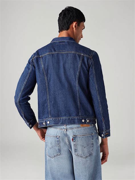 Men's Solid Regular Fit Denim Trucker Jacket – Levis India Store