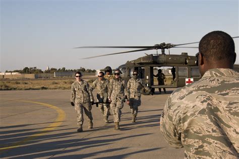 Soldiers provide medevac training for Airmen and Canadian Troops ...