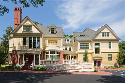 BCH - Yawkey Family Inn at Kent Street — isgenuity LLC