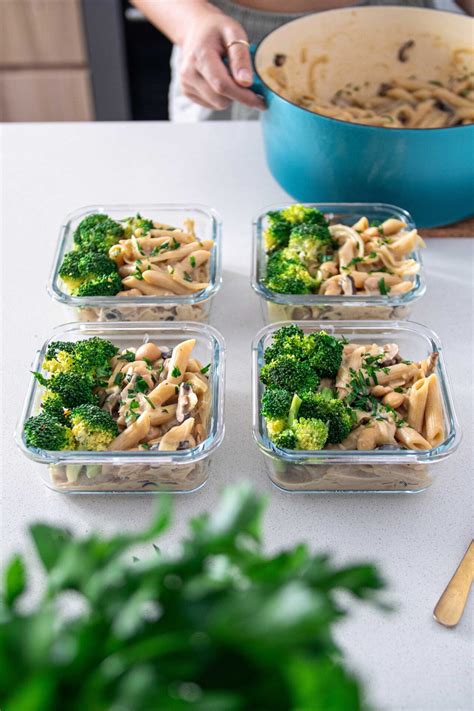 Pasta Meal Prep Garlic Chicken & Veggies Pasta Meal Prep Recipe
