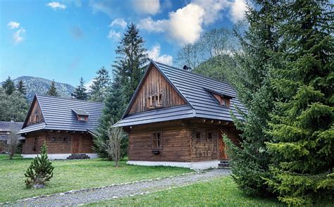 HOTEL LIPTOVSKÝ DVOR (Liptovsky Jan) - Hotel Reviews, Photos, Rate ...