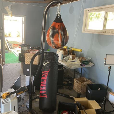 Everlast Punching Bag And Stand And Water Aqua Punching Bag for Sale in ...