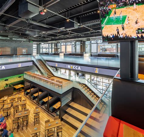 The MECCA Sports Bar + Grill | Milwaukee, WI — RINKA