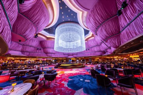 Dine at Okada Manila | 40+ Restaurants, Bars & Lounges