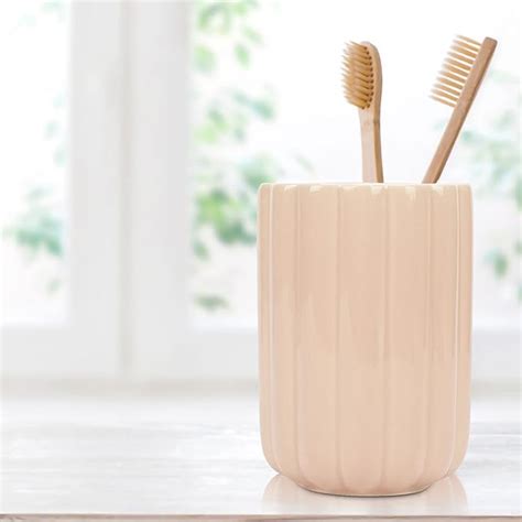 Anko Polyresin Pink Ribbed Toothbrush Holders for Bathroom (550ML ...