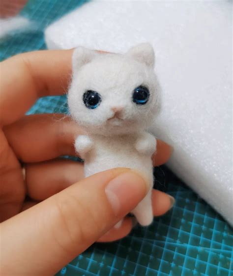 Felting a Cat 的图像结果