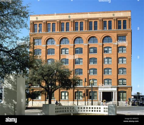 Kennedy Museum Texas , Sixth Floor Museum at Dealey Plaza, le guide – MBDR