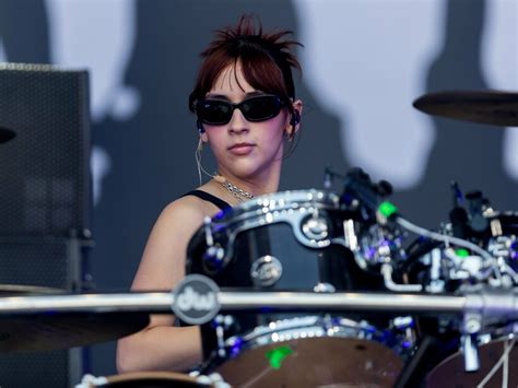 Seismic shifts: The Warning 2025 world tour has begun | Meer