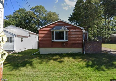 16 Dale Rd, Holbrook, MA 02343 | Homes.com