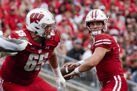 Ohio State test gives Mertz chance to show how far he's come | AP News