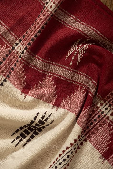 Kotpad handloom cotton saree | natural dyed | off white – YOGICposhak