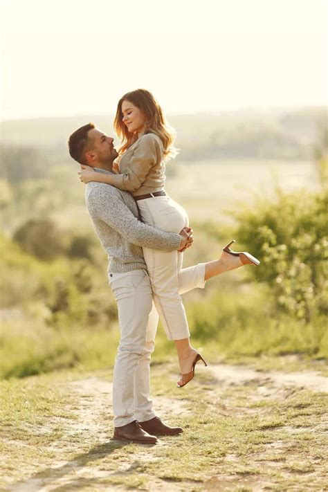 Commitment anxiety: When love feels like a threat to independence