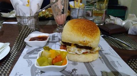 Gr8 Lunch on ECR!!! - Reviews, Photos - Ciclo Cafe - Tripadvisor