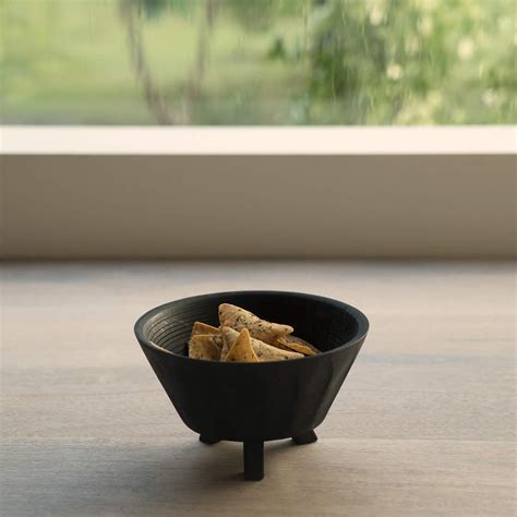 Buy Medium Black Tribal Mango Wood Bowl with Stand – ellementry