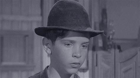 Watch Gunsmoke Season 9, Episode 19: No Hands | Peacock