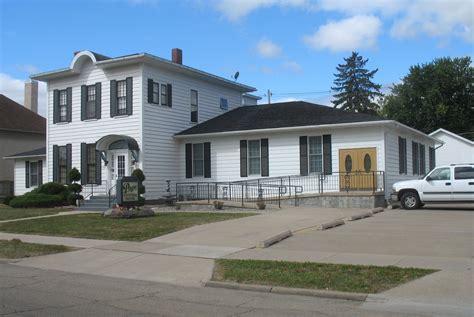 Pape Funeral Home, Inc. | Clinton IA